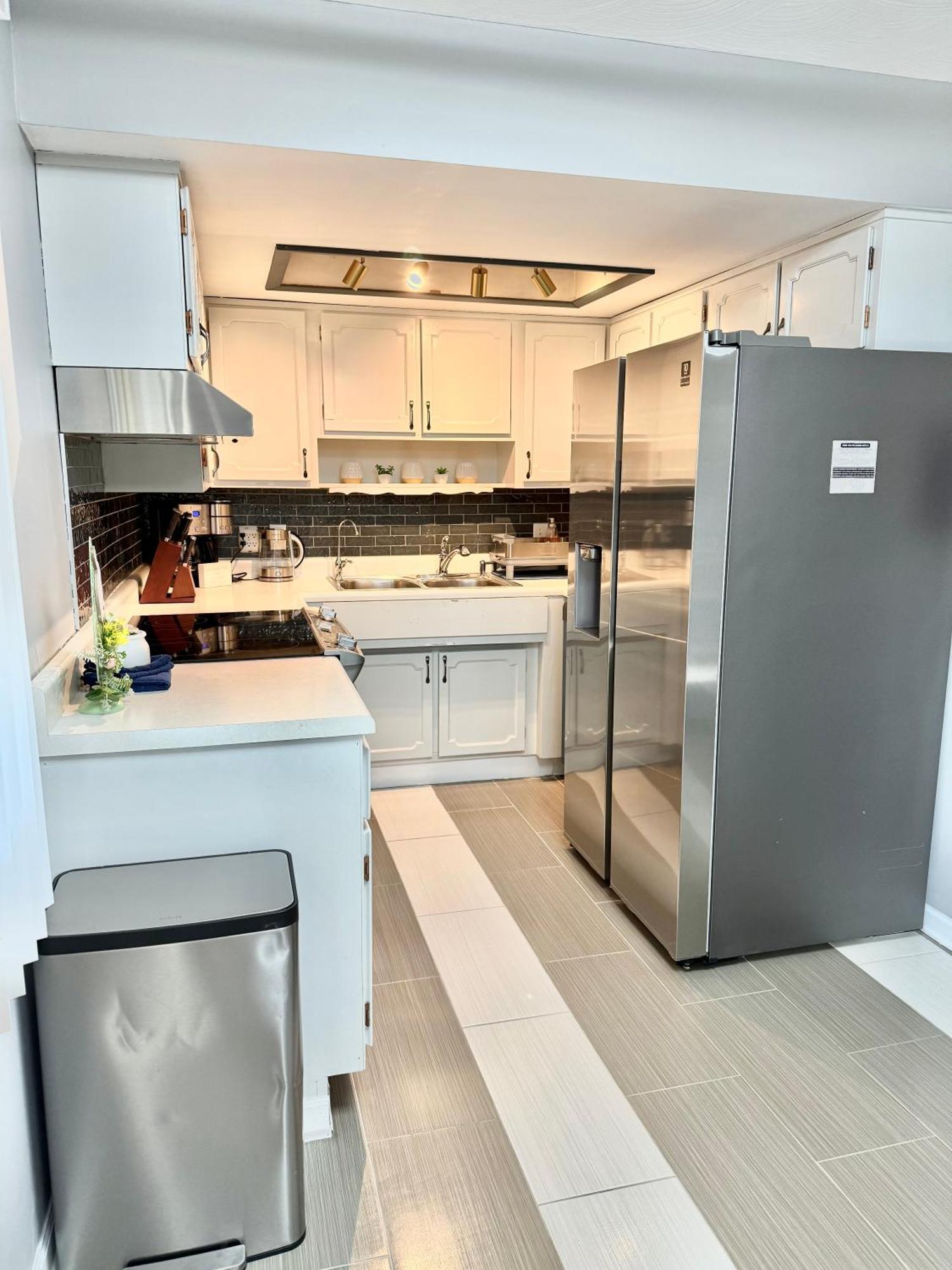 Delightful 3 Bedroom Home อินเดียนาโพลิส ภายนอก รูปภาพ