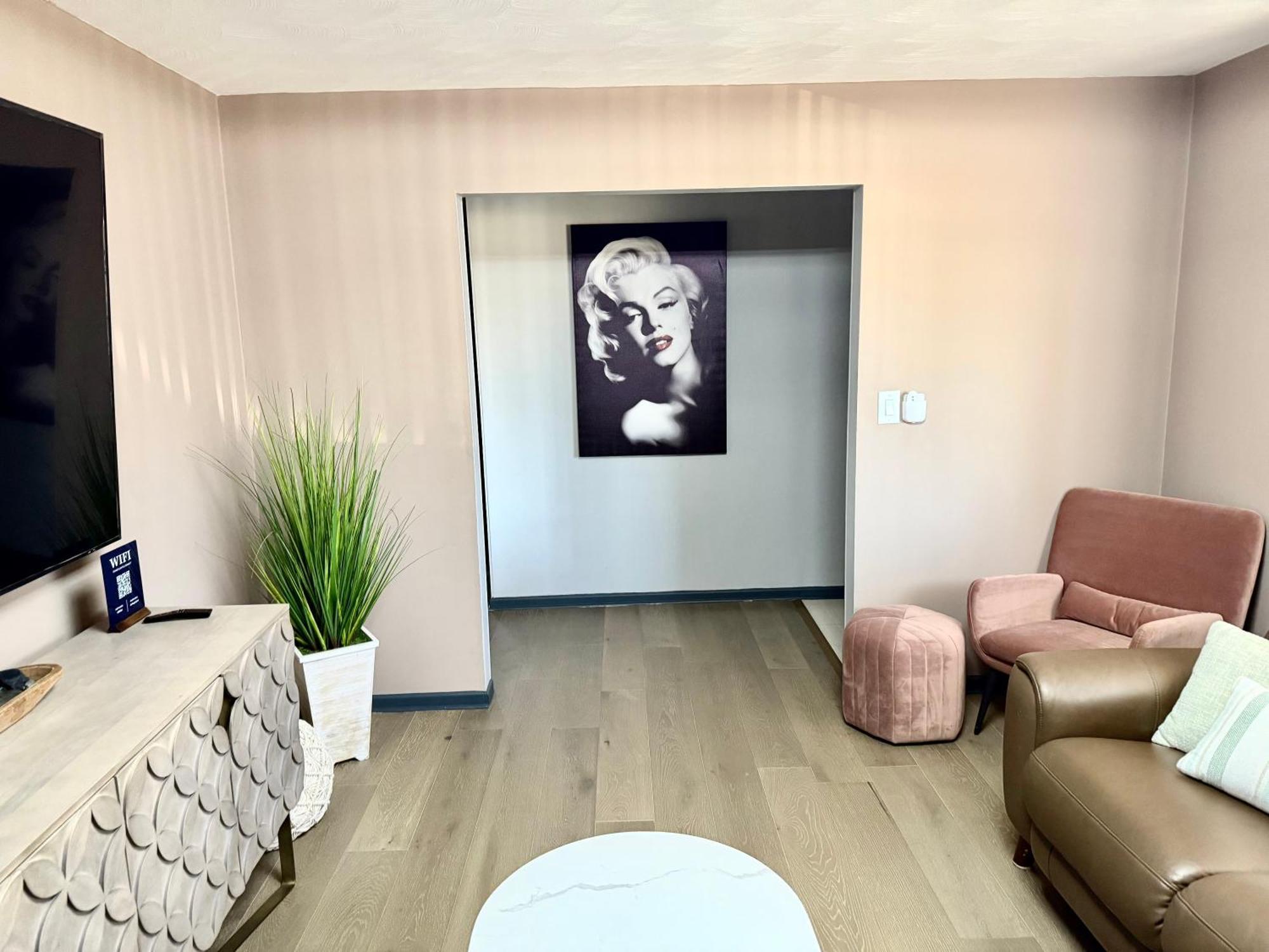 Delightful 3 Bedroom Home อินเดียนาโพลิส ภายนอก รูปภาพ